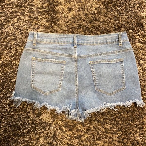 Rainbow stretchy frayed shortie shorts - Picture 2 of 2